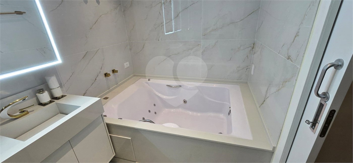 Apartamento à venda com 1 suíte em Vila Suzana, São Paulo, SP
