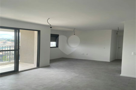 Apartamento à venda com 2 quartos, sendo 1 suíte,  em Vila Anastácio, São Paulo, SP