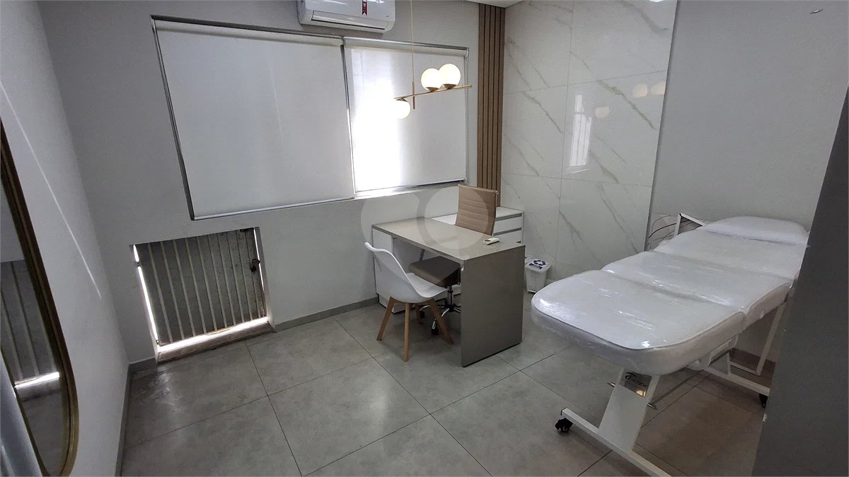 Sobrado para alugar com 3 quartos em Campo Belo, São Paulo, SP