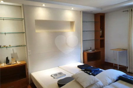 Casa à venda ou para alugar com 5 suítes no condomínio Residencial Morumbi Q.1, São Paulo - SP