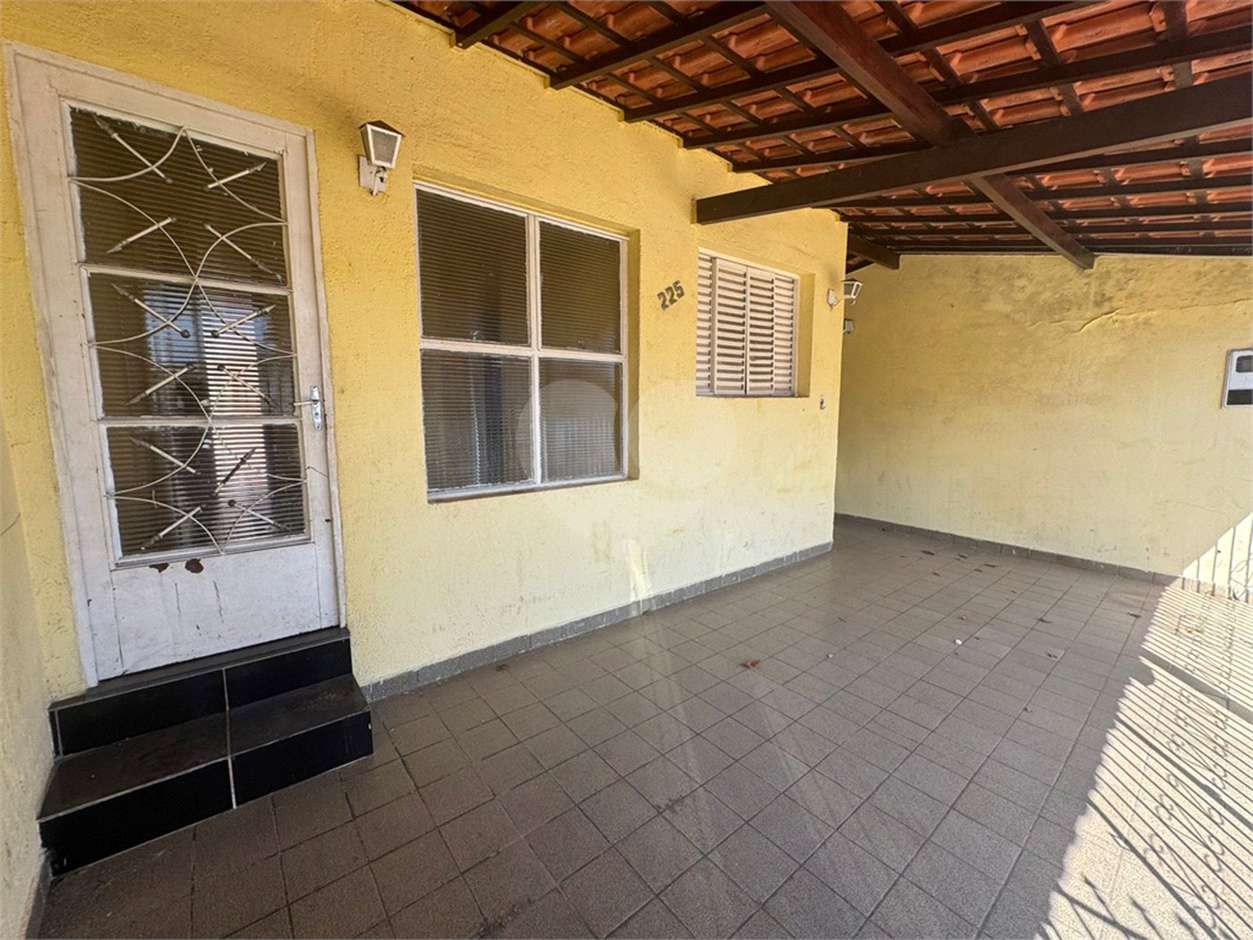 Casa à venda com 4 quartos, sendo 1 suíte, em Vila Maria, Itapetininga, SP