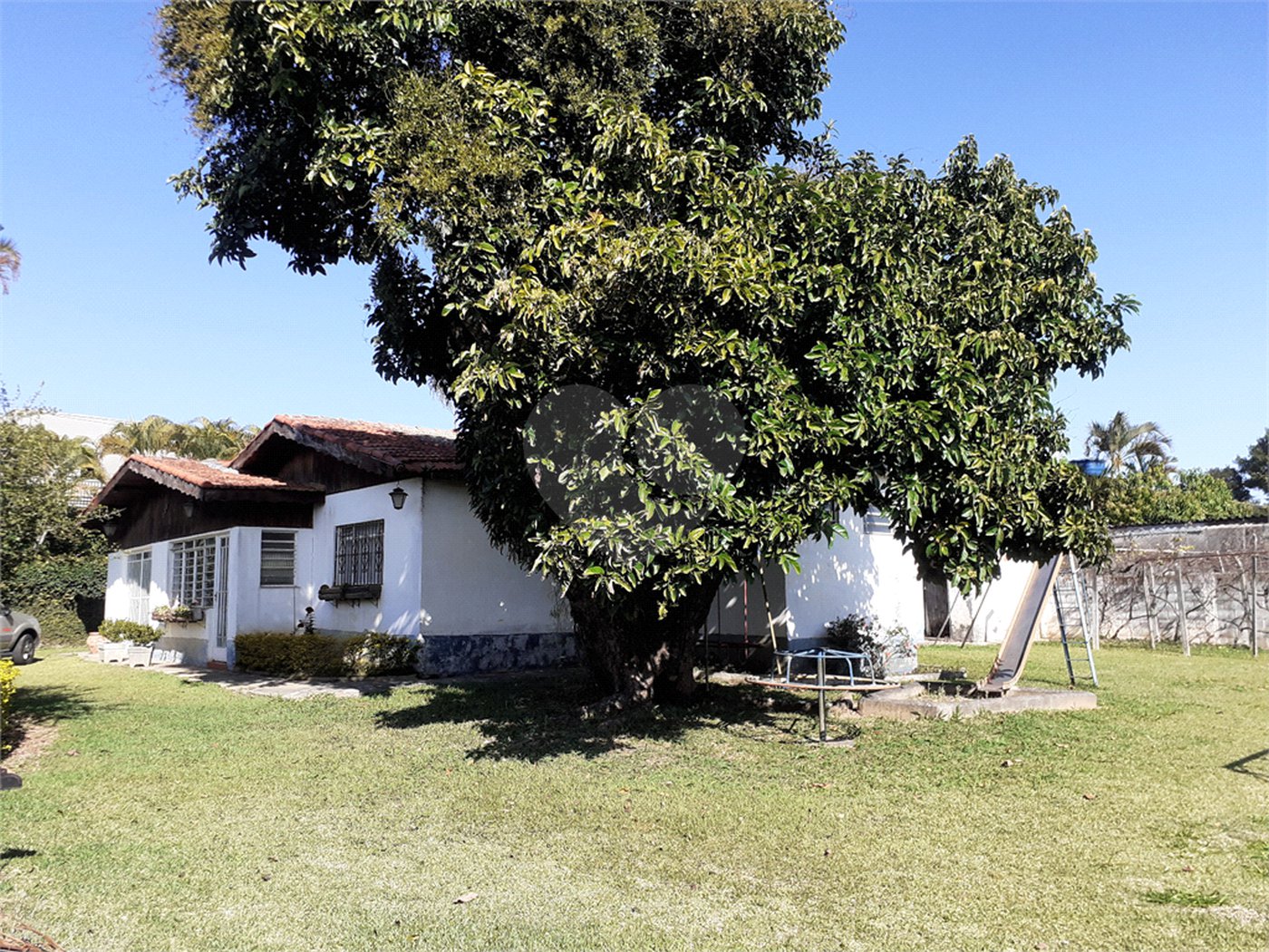 Casa à venda com 3 quartos em Vila Santa Rosália, São Roque, SP