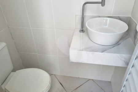 Casa à venda com 3 quartos, sendo 2 suítes,  em Mirandópolis, São Paulo, SP