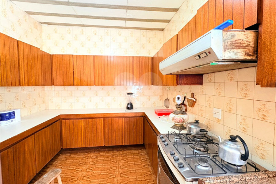 Casa Térrea à venda com 3 quartos, sendo 1 suíte, em Jardim Floresta, São Paulo, SP