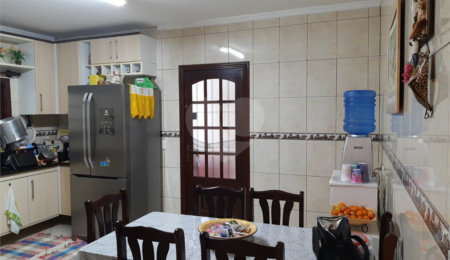 Sobrado à venda com 2 quartos, sendo 1 suíte,  em Tremembé, São Paulo, SP