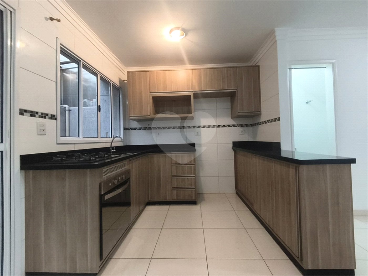 Casa à venda com 2 suítes no condomínio Murilo, São Paulo - SP