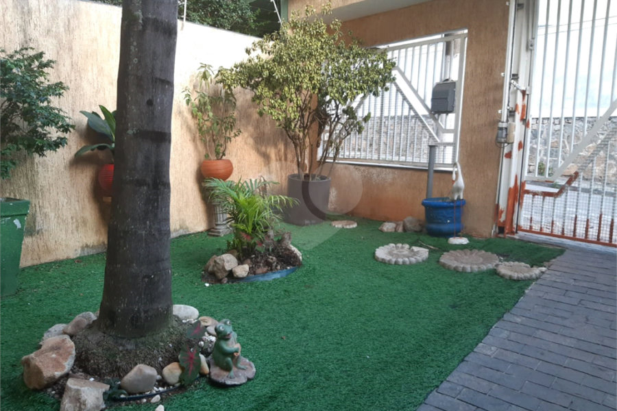 Sobrado à venda com 3 quartos, sendo 1 suíte, em Horto Florestal, São Paulo, SP