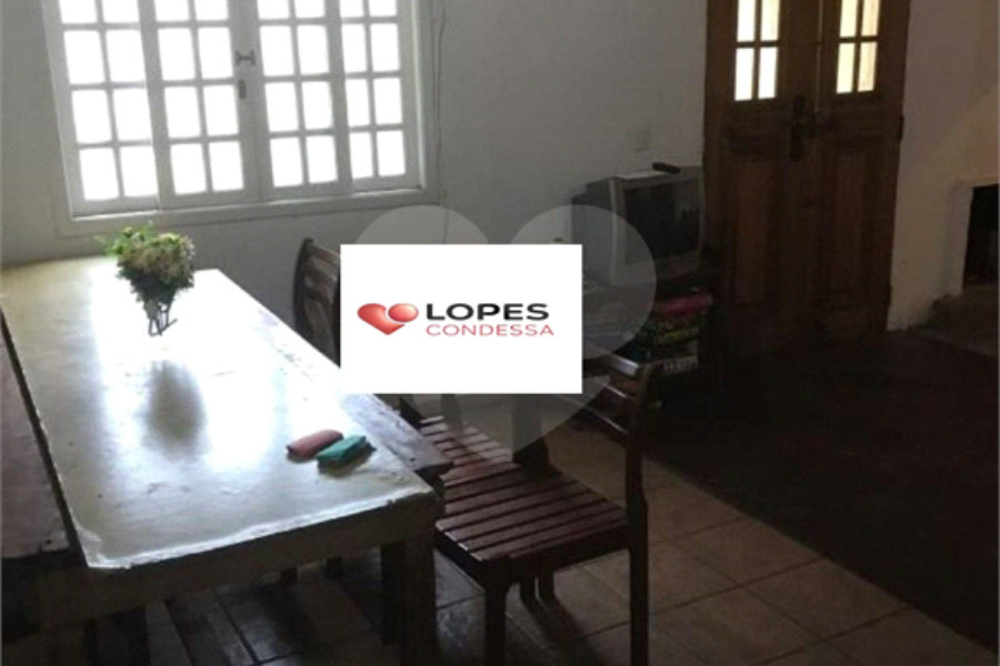 Casa Térrea à venda com 3 quartos, sendo 2 suítes, em Roseira, Mairiporã, SP