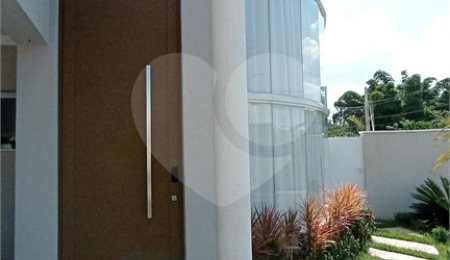 Casa à venda com 3 suítes no condomínio Vila do Sol, Valinhos - SP