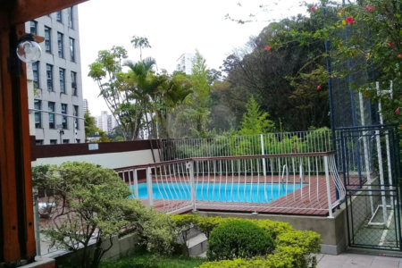 Apartamento à venda com 3 quartos, sendo 1 suíte, em Jardim Londrina, São Paulo, SP