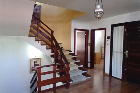 Sobrado à venda com 4 quartos, sendo 2 suítes,  em Jardim Leonor, São Paulo, SP