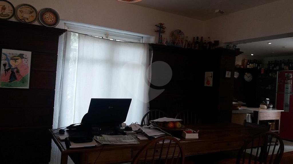 Casa à venda com 6 quartos, sendo 3 suítes,  em Jardim São Bento, São Paulo, SP