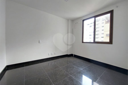 Cobertura à venda com 3 quartos, sendo 2 suítes, em Tijuca, Rio de Janeiro, RJ