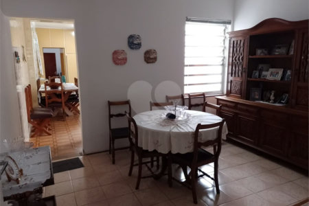 Sobrado à venda com 8 quartos, sendo 3 suítes, em Tucuruvi, São Paulo, SP