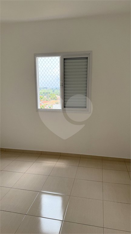Apartamento à venda com 3 quartos, sendo 1 suíte,  em Jardim Nova Era, Salto, SP