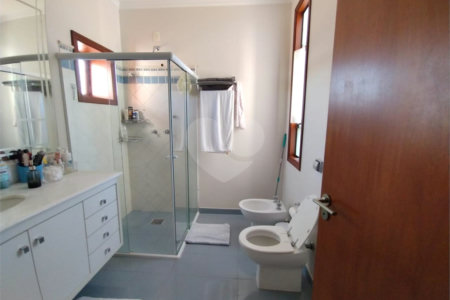 Casa à venda ou para alugar com 3 suítes em Jardim Itália, Itapetininga, SP