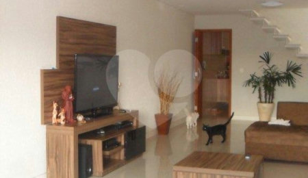 Sobrado à venda com 3 quartos, sendo 1 suíte, em Vila Mazzei, São Paulo, SP