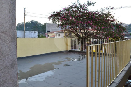 Sobrado à venda com 3 quartos em Vila Mazzei, São Paulo, SP