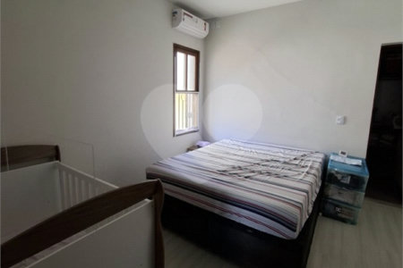 Casa à venda com 6 quartos, sendo 1 suíte,  em Vila Vitória, Mogi das Cruzes, SP