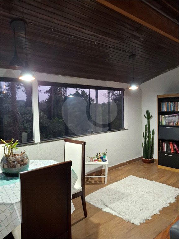 Casa à venda ou para alugar com 3 quartos, sendo 2 suítes, no condomínio Jardim da Montanha I, Mairiporã - SP