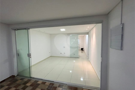 Casa de Vila para alugar com 4 suítes em Vila Romana, São Paulo, SP
