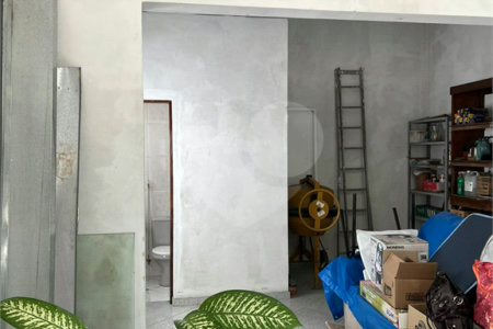 Prédio à venda com 7 quartos no Centro, Votorantim, SP
