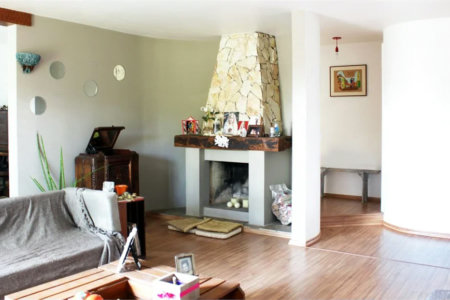 Casa à venda com 4 quartos, sendo 2 suítes,  em Jardim Leonor, São Paulo, SP