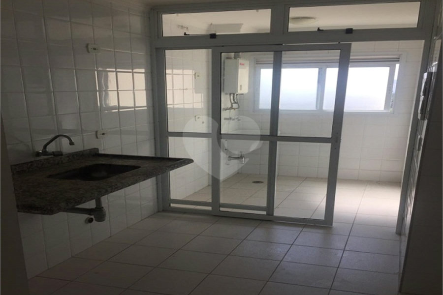Apartamento à venda com 3 quartos, sendo 1 suíte, em Vila Nova Cachoeirinha, São Paulo, SP