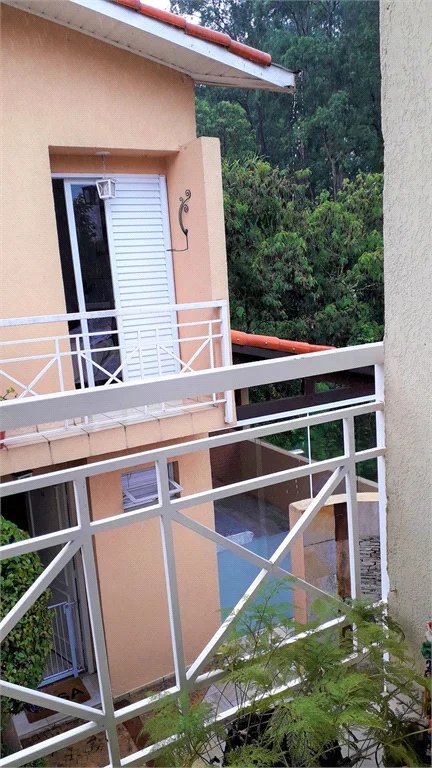 Casa à venda com 3 quartos, sendo 1 suíte,  no condomínio Jardim das Palmas, São Paulo - SP