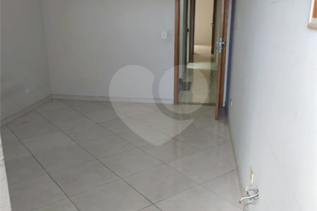 Sobrado à venda com 3 quartos, sendo 1 suíte, em Vila Maria Alta, São Paulo, SP