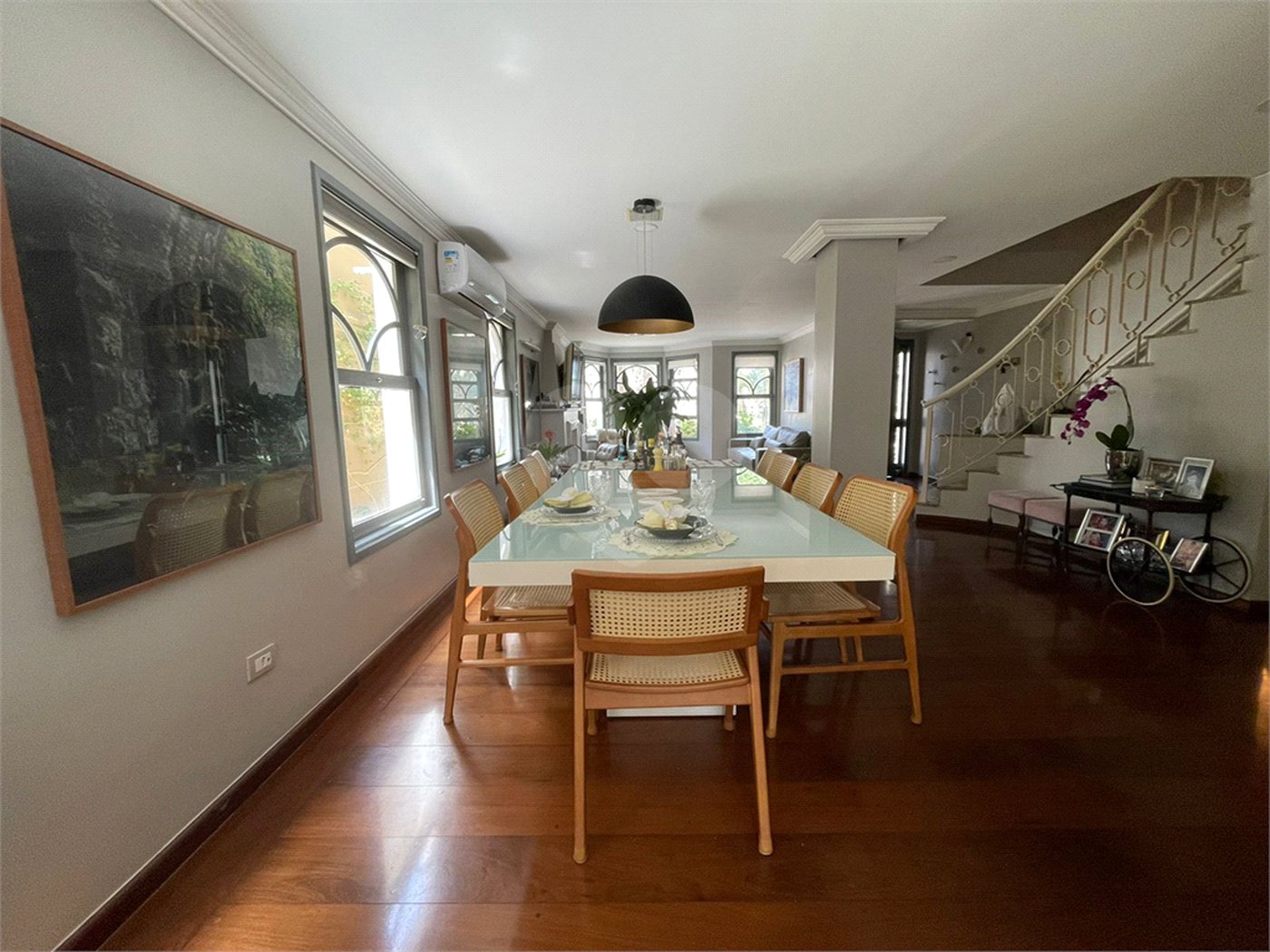 Casa em condomínio à venda ou para alugar com 4 quartos, sendo 3 suítes,  em Jardim Panorama, São Paulo, SP