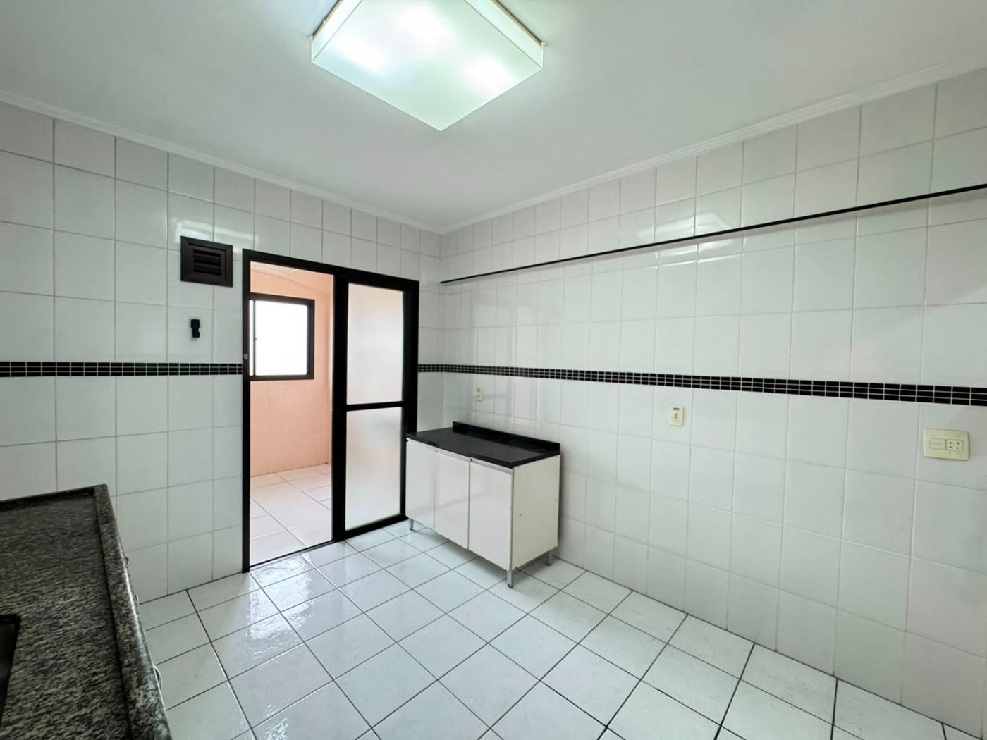 Apartamento com 3 dormitórios à venda, 103 m² por R$ 765.000,00 - Embaré - Santos/SP