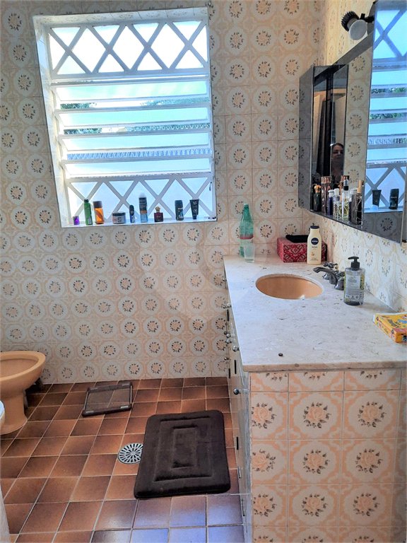 Sobrado à venda com 4 quartos, sendo 2 suítes, em Alto da Boa Vista, São Paulo, SP
