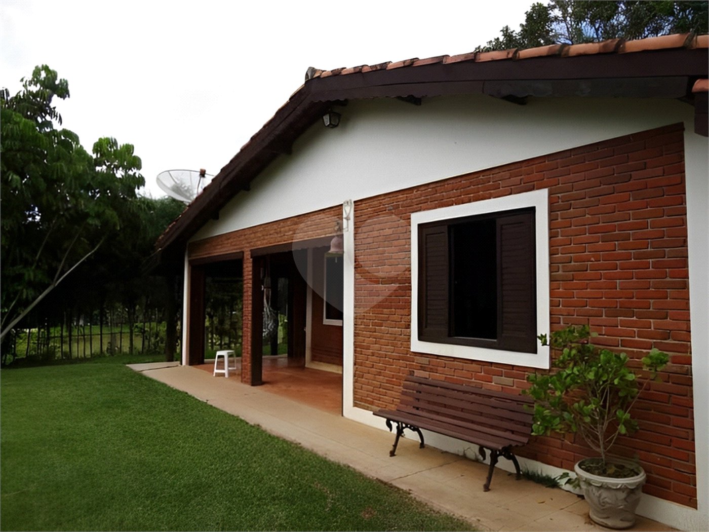 Chácara à venda com 3 quartos, sendo 1 suíte, em Morada do Sol, Sarapuí, SP