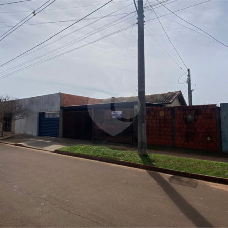 Casa à venda com 2 quartos em Residencial Kamel Saad, Ponta Porã, MS