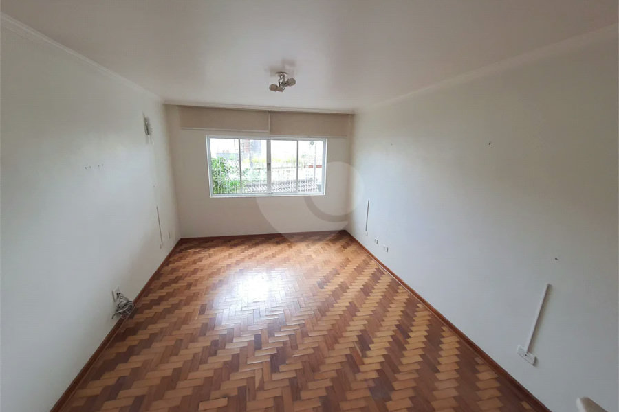 Sobrado à venda com 3 quartos, sendo 1 suíte, em Butantã, São Paulo, SP