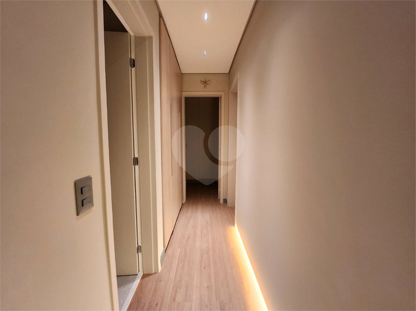 Apartamento à venda com 4 suítes em Jardim das Acácias, São Paulo, SP
