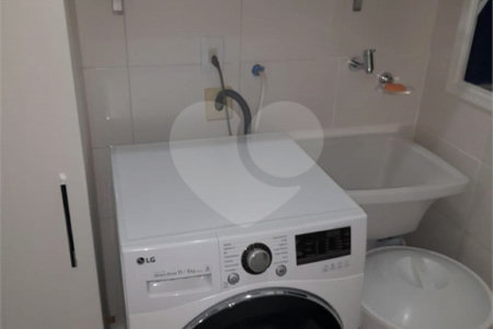 Apartamento à venda com 3 quartos, sendo 1 suíte,  no Centro, Mogi das Cruzes, SP