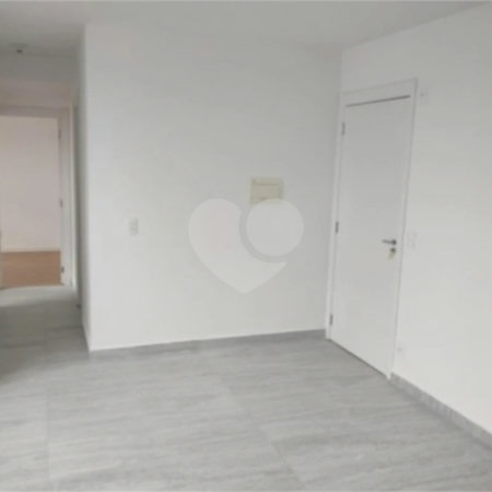 Apartamento à venda com 2 quartos em Guaiaúna, São Paulo, SP