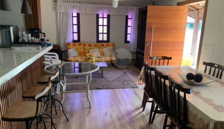Casa Térrea à venda com 3 quartos, sendo 1 suíte,  em Alpes D'ouro, Bom Jesus dos Perdões, SP