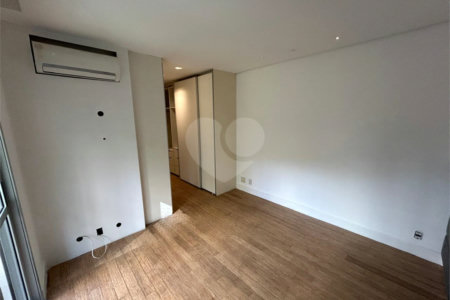 Apartamento à venda com 2 suítes em Parque do Morumbi, São Paulo, SP