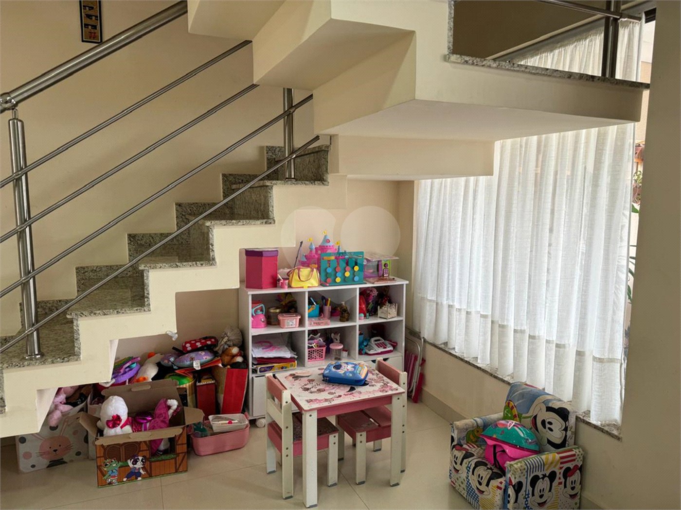 Casa à venda com 3 suítes no condomínio Terras de São Francisco, Sorocaba - SP