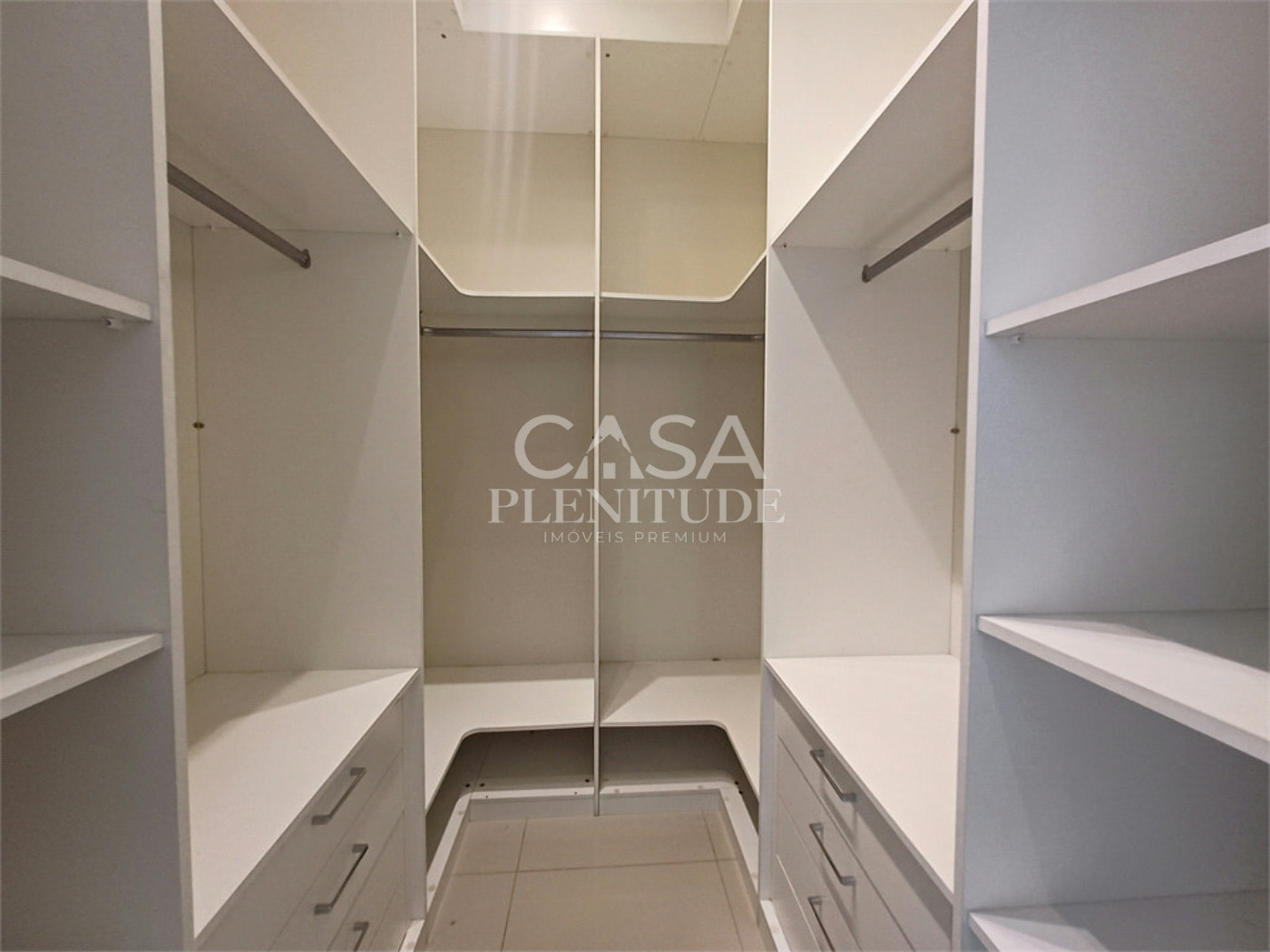 Casa em condomínio à venda com 3 suítes em Iporanga, Sorocaba, SP