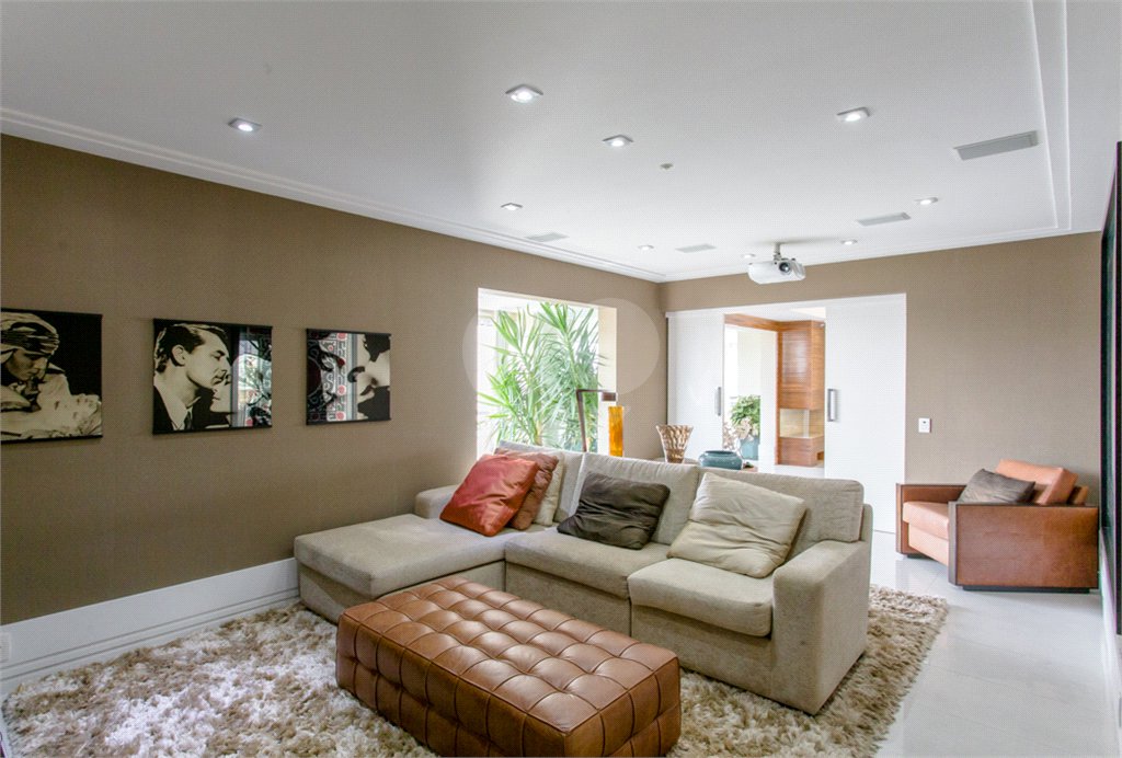 Apartamento à venda com 4 suítes em Vila Suzana, São Paulo, SP