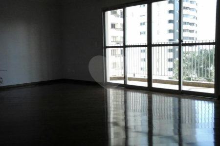 Apartamento à venda com 3 quartos, sendo 1 suíte, em Vila Anglo Brasileira, São Paulo, SP