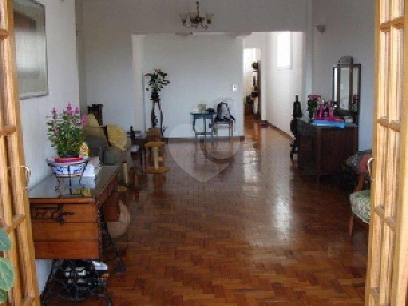 Apartamento à venda com 3 quartos, sendo 1 suíte,  em Pinheiros, São Paulo, SP