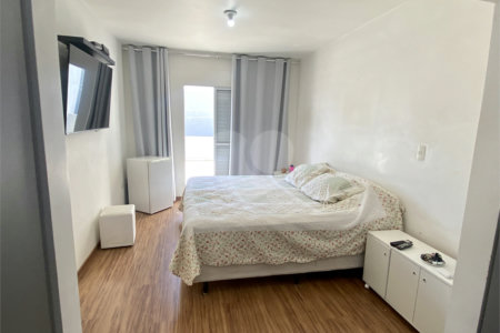 Sobrado à venda com 4 quartos, sendo 1 suíte, em Vila Medeiros, São Paulo, SP