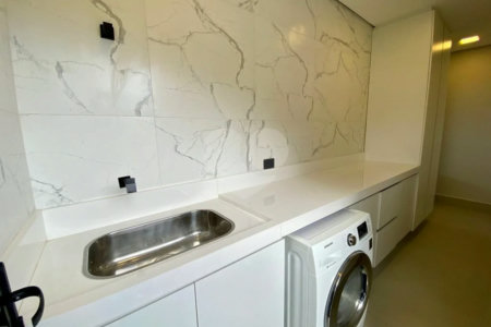 Casa à venda com 4 suítes em Monte Alegre, Vinhedo, SP