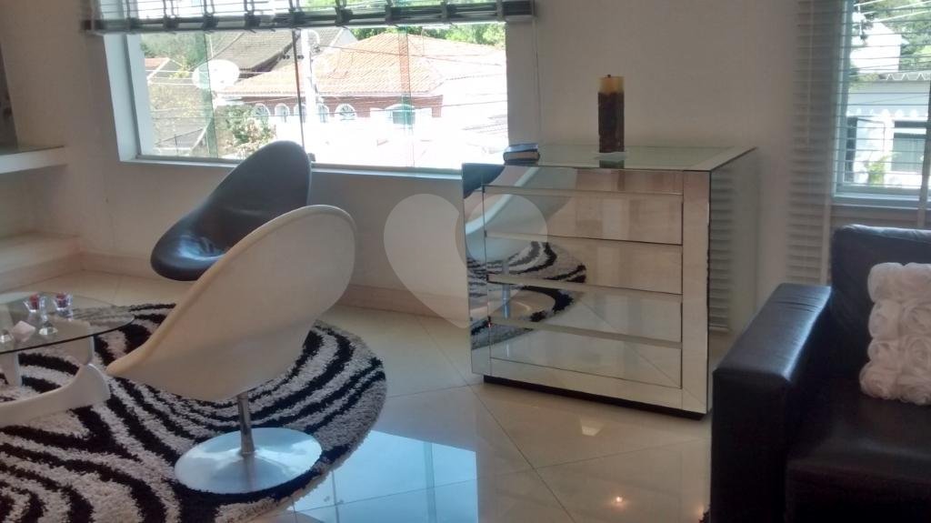 Sobrado à venda com 4 suítes em Tremembé, São Paulo, SP
