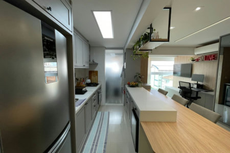 Apartamento 1 suíte com closet, 1 vaga demarcada, Embaré, Santos